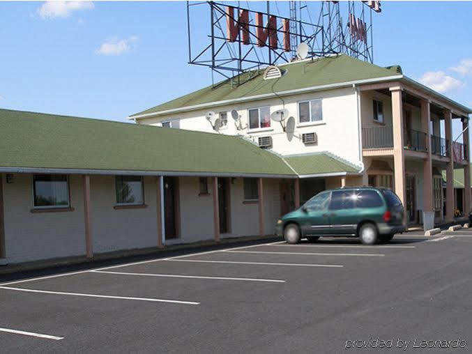 Red Carpet Inn & Suites New Cumberland Luaran gambar