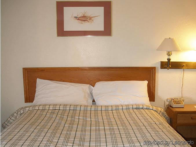 Red Carpet Inn & Suites New Cumberland Luaran gambar